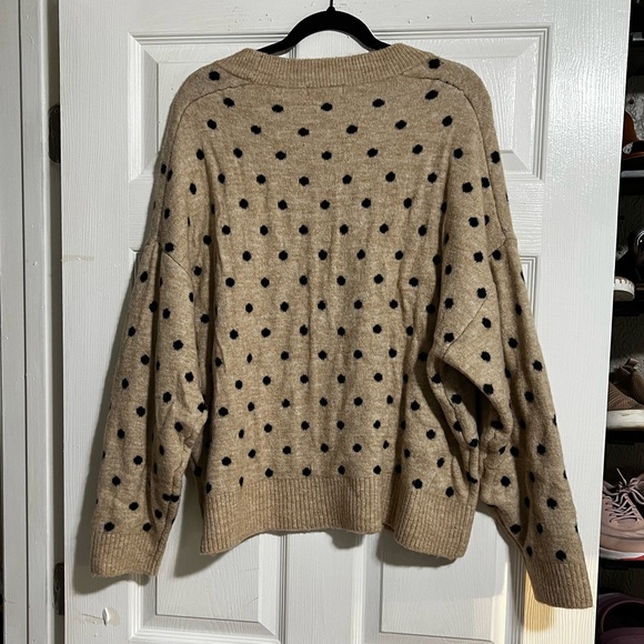 Tan and Black Polka Dot H&M Sweater - Picture 2 of 3
